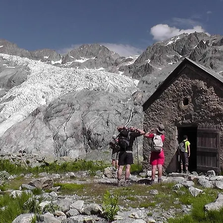 Hautes Alpes, 4 Personnes, Avec Belle Terrasse Panoramique Apartment